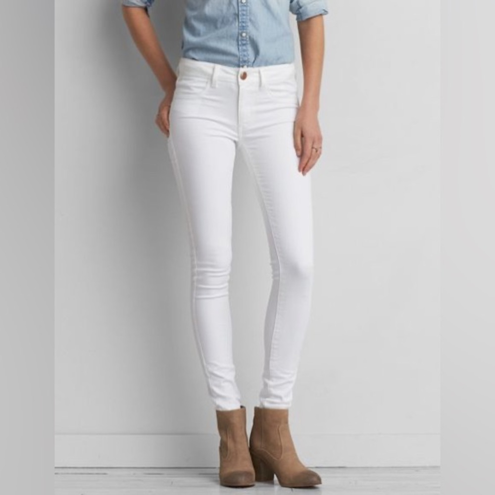 American Eagle Outfitters White Soft Super Super Stretch Skinny Jeggings